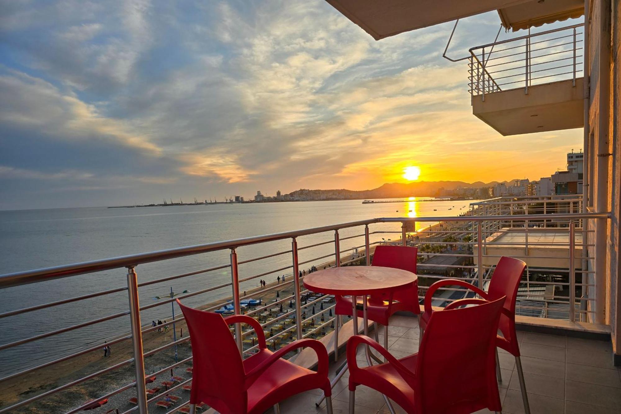Sea View Apartments In Durrës Eksteriør billede