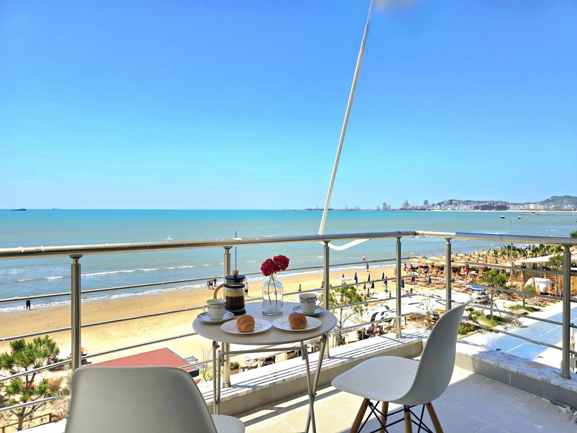 Sea View Apartments In Durrës Eksteriør billede